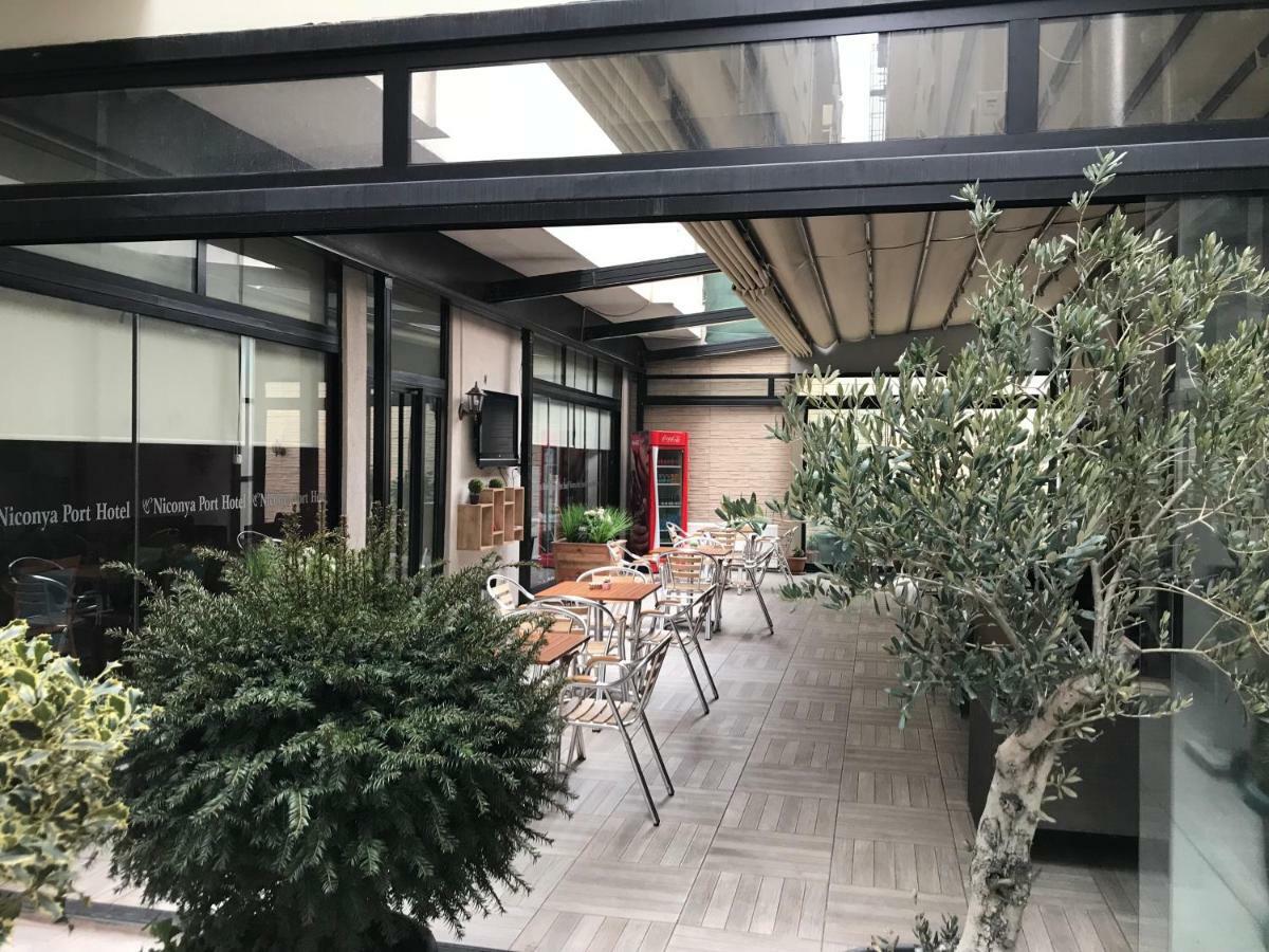 Niconya Port Suite&Hotel Истанбул Екстериор снимка